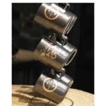 Café mug set gilded on black stand – Andalus